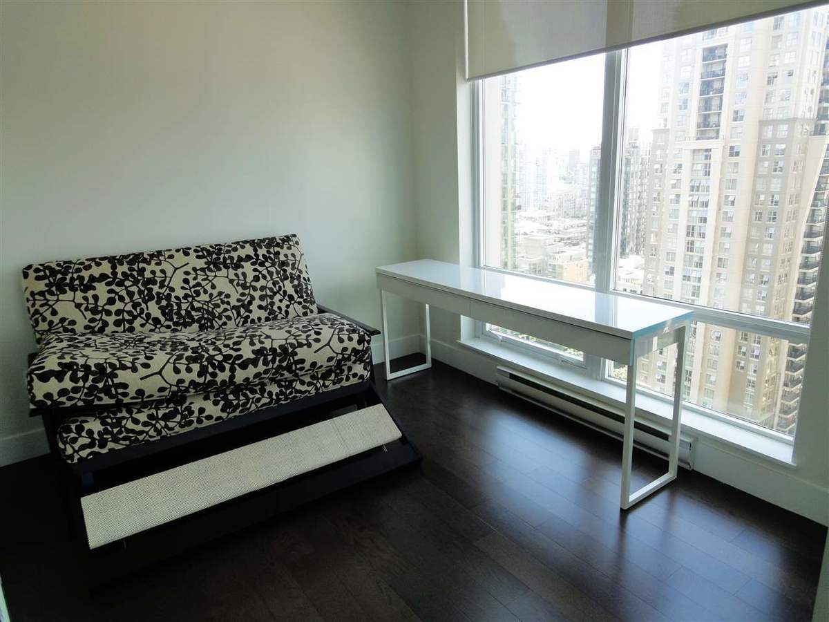 565-smithe-street-downtown-vw-vancouver-west-09 at 2002 - 565 Smithe Street, Downtown VW, Vancouver West