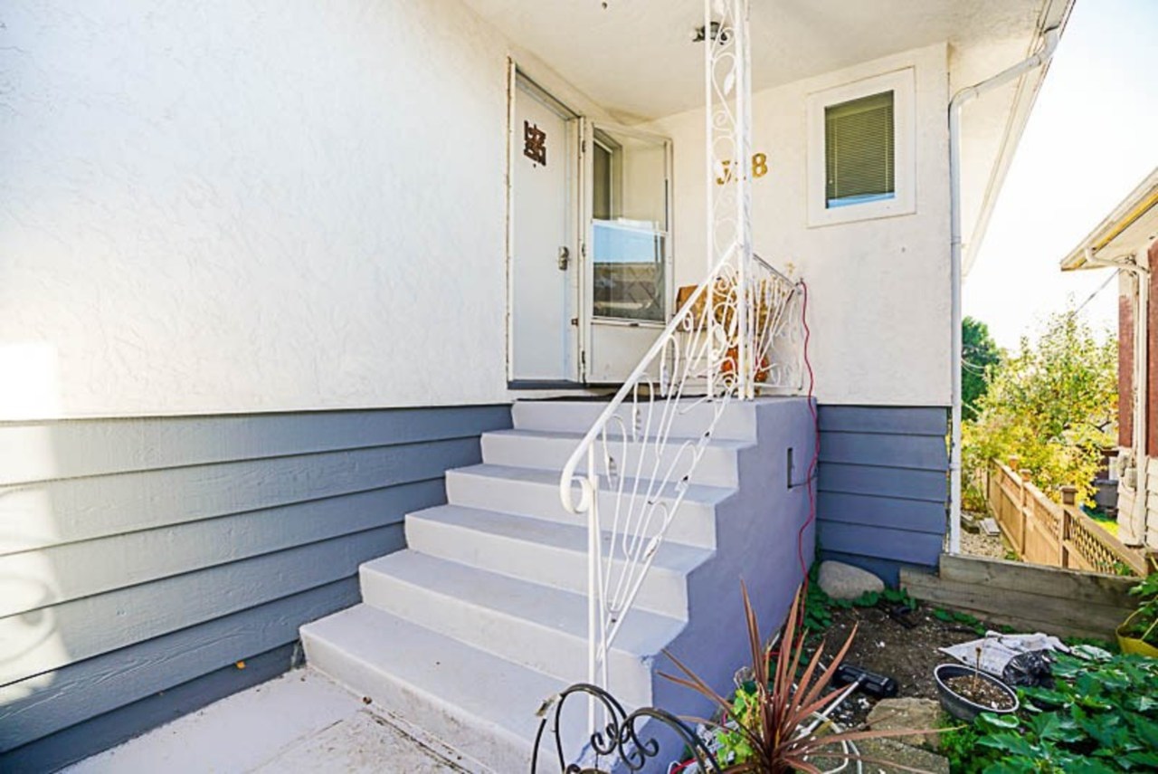 518-e-59th-avenue-south-vancouver-vancouver-east-02 at 518 E 59th Avenue, South Vancouver, Vancouver East