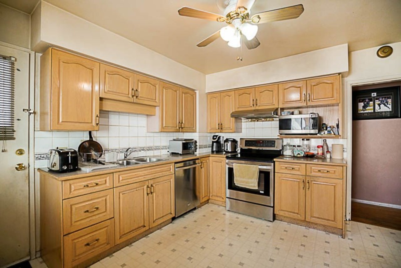 518-e-59th-avenue-south-vancouver-vancouver-east-08 at 518 E 59th Avenue, South Vancouver, Vancouver East