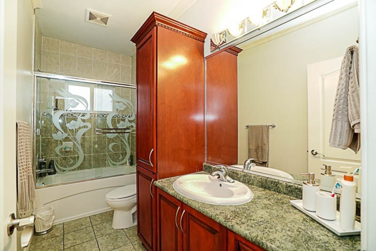 6586-123a-street-west-newton-surrey-10 at 6586 123a Street, West Newton, Surrey