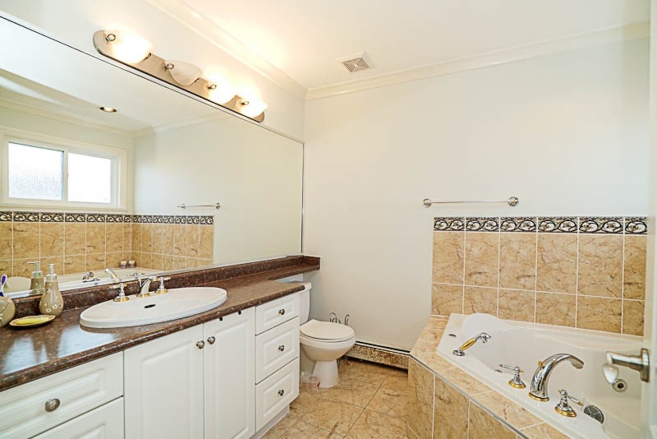 6586-123a-street-west-newton-surrey-14 at 6586 123a Street, West Newton, Surrey