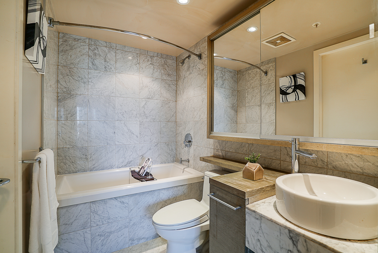 unit-1704-833-seymour-street-vancouver-28 at 1704 - 833 Seymour Street, Downtown VW, Vancouver West