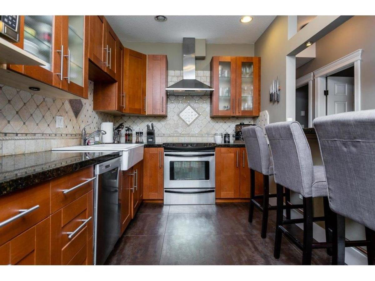 10665-139-street-whalley-north-surrey-06 at 106 - 10665 139 Street, Whalley, North Surrey