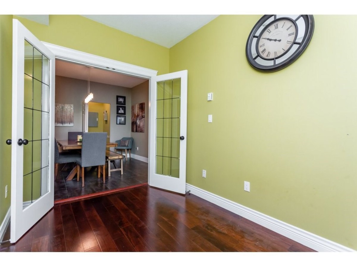 10665-139-street-whalley-north-surrey-09 at 106 - 10665 139 Street, Whalley, North Surrey