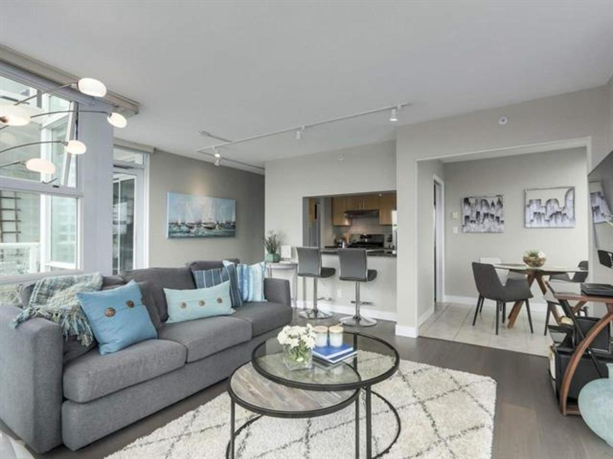 262338118-1 at 2508 - 193 Aquarius Mews, Yaletown, Vancouver West