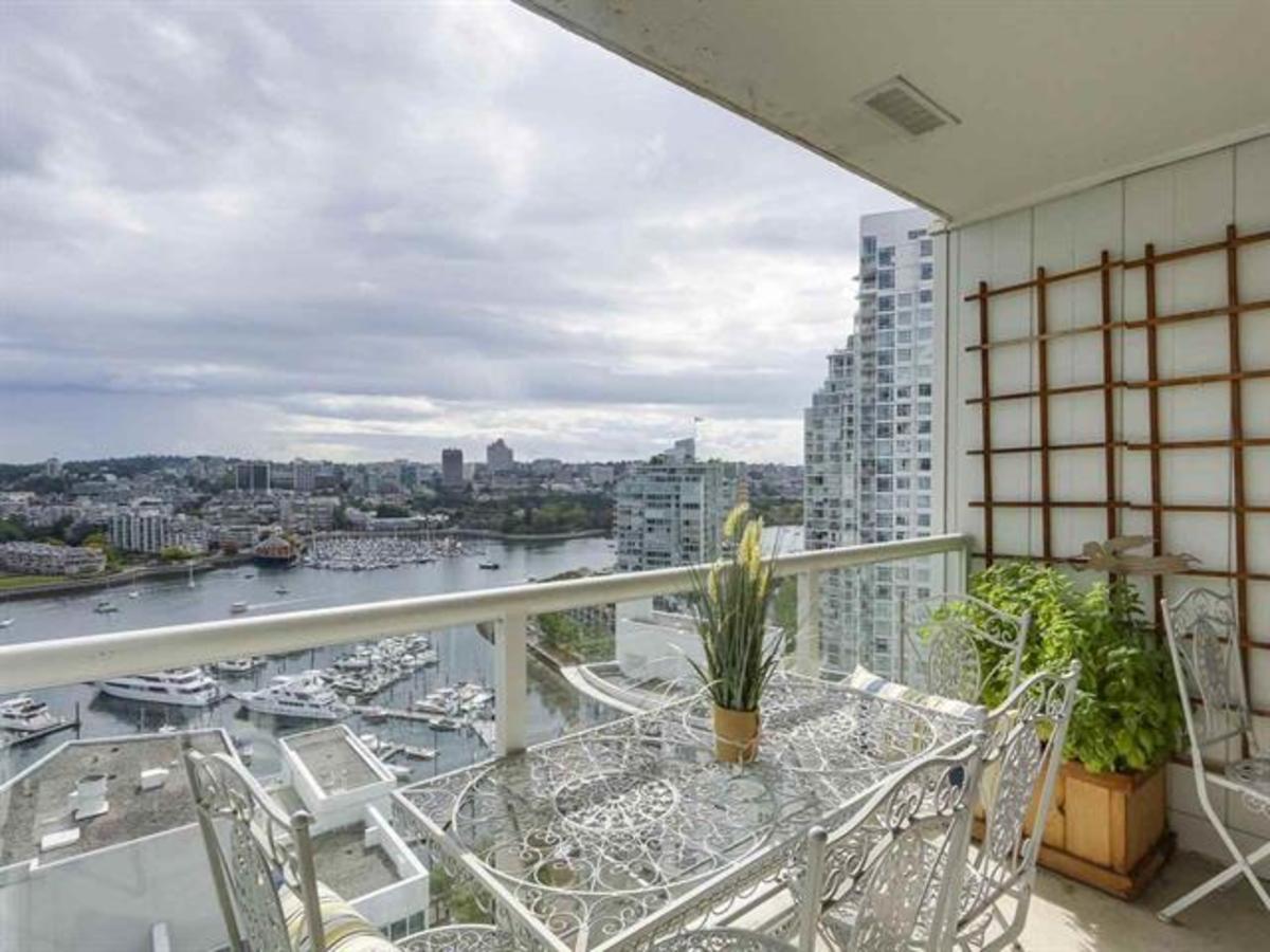 262338118-14 at 2508 - 193 Aquarius Mews, Yaletown, Vancouver West