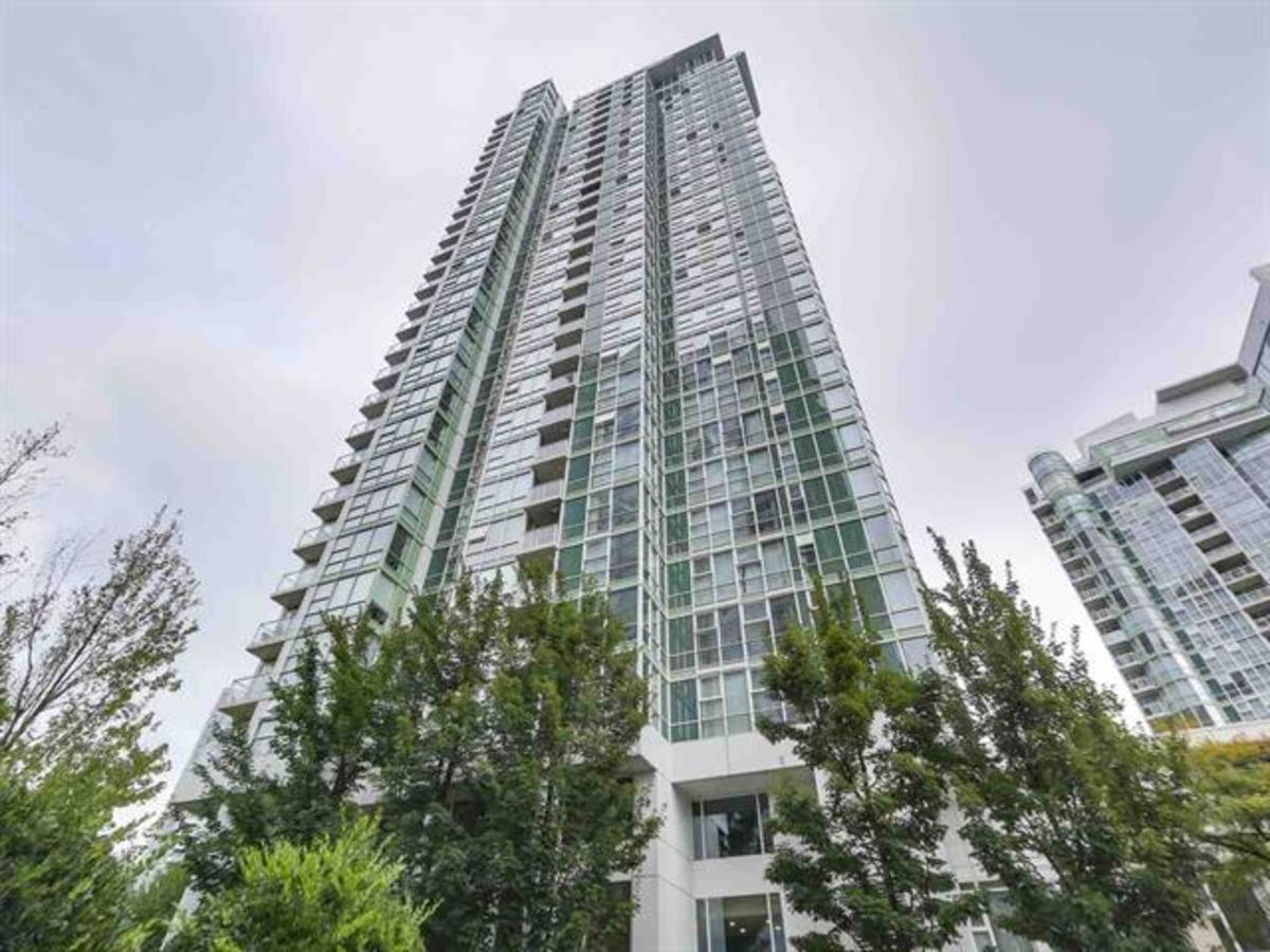 262338118-16 at 2508 - 193 Aquarius Mews, Yaletown, Vancouver West