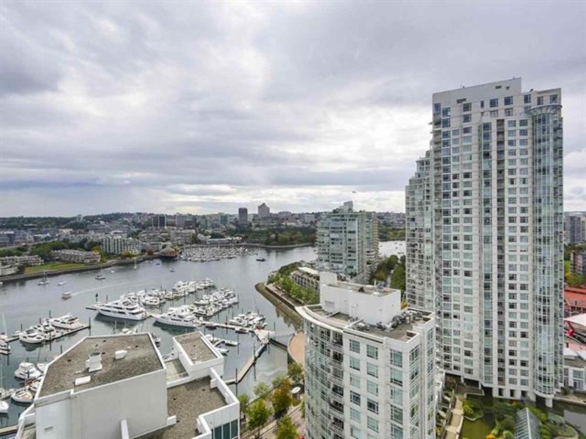 262338118-18 at 2508 - 193 Aquarius Mews, Yaletown, Vancouver West