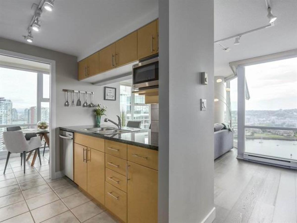 262338118-7 at 2508 - 193 Aquarius Mews, Yaletown, Vancouver West