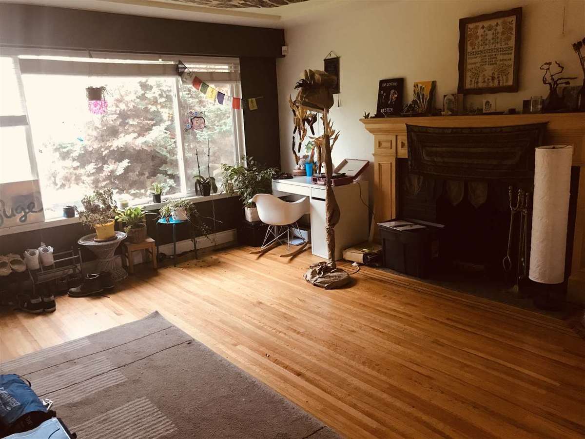 5926-larch-street-kerrisdale-vancouver-west-04 at 5926 Larch Street, Kerrisdale, Vancouver West