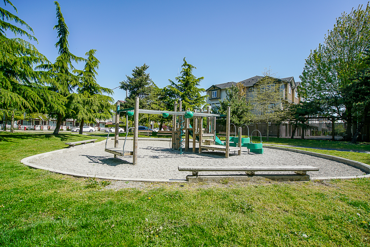 unit-1006-9188-hemlock-drive-richmond-community-4 at 1006 - 9188 Hemlock Drive, McLennan North, Richmond