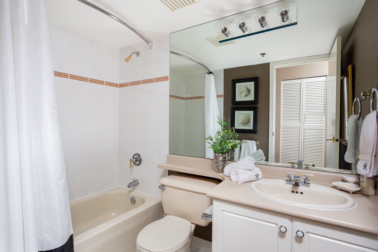 27 at 601 - 1177 Pacific Boulevard, Yaletown, Vancouver West