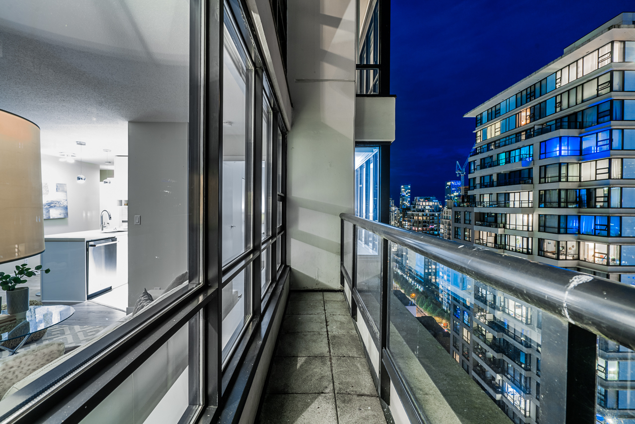 unit-2807-909-mainland-street-vancouver-added-2 at 2807 - 909 Mainland Street, Yaletown, Vancouver West