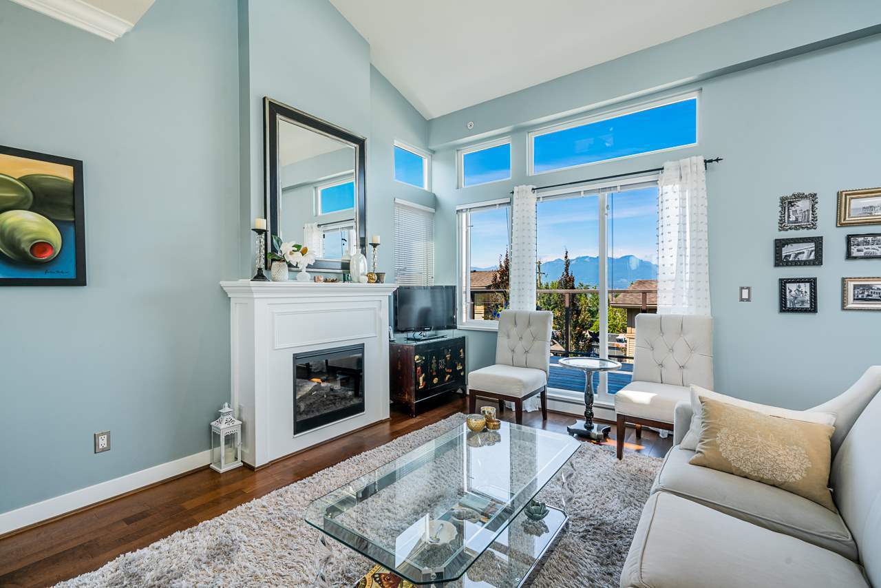 3788-laurel-street-burnaby-hospital-burnaby-south-06 at 12 - 3788 Laurel Street, Burnaby Hospital, Burnaby South