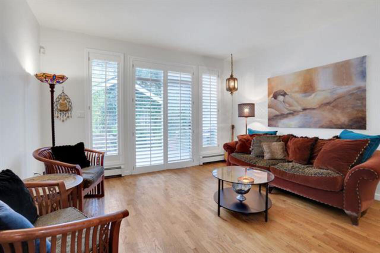 262555644-2 at 2987 W 5th Avenue, Kitsilano, Vancouver West