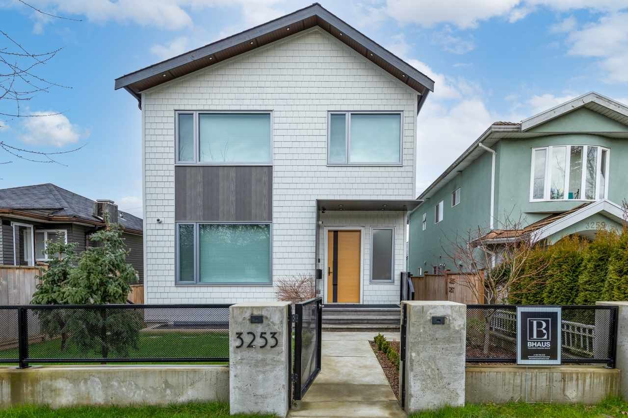 3253-e-22nd-avenue-renfrew-heights-vancouver-east-03 at 3253 E 22nd Avenue, Renfrew Heights, Vancouver East