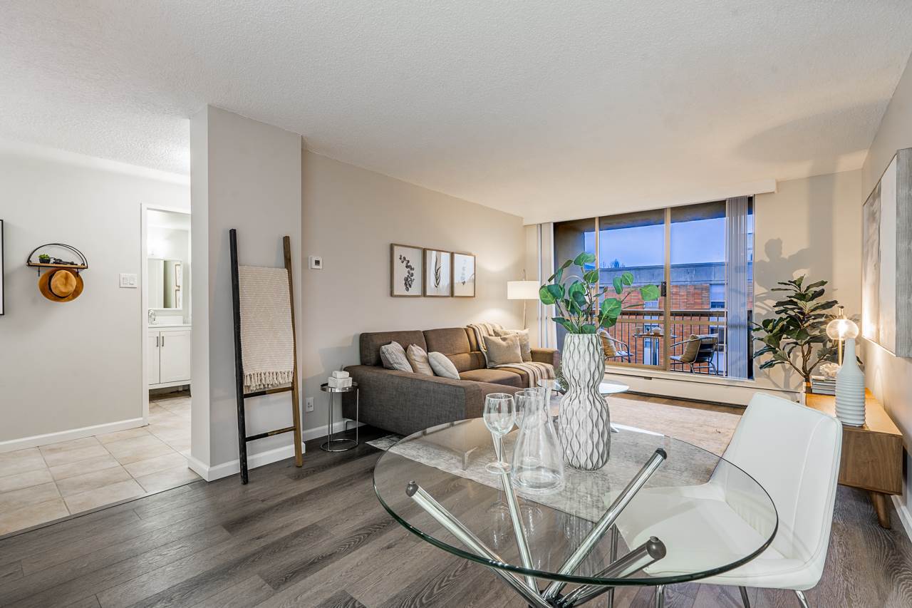 2016-fullerton-avenue-pemberton-nv-north-vancouver-03 at 1305 - 2016 Fullerton Avenue, Pemberton NV, North Vancouver