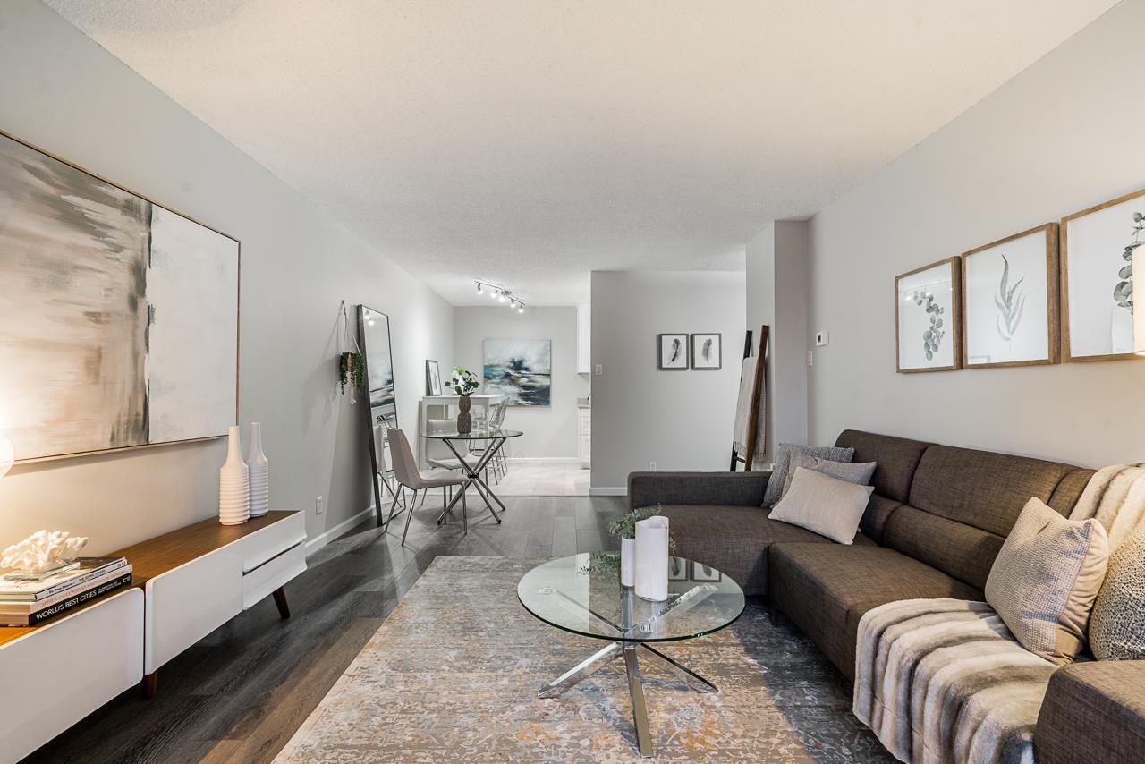 2016-fullerton-avenue-pemberton-nv-north-vancouver-04 at 1305 - 2016 Fullerton Avenue, Pemberton NV, North Vancouver