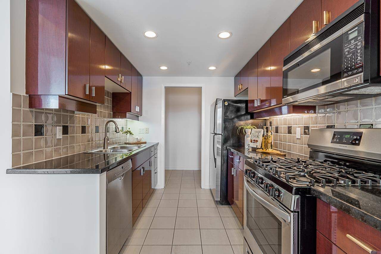 1033-marinaside-crescent-yaletown-vancouver-west-16 at 1107 - 1033 Marinaside Crescent, Yaletown, Vancouver West