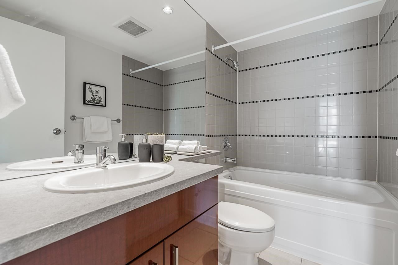 1033-marinaside-crescent-yaletown-vancouver-west-23 at 1107 - 1033 Marinaside Crescent, Yaletown, Vancouver West