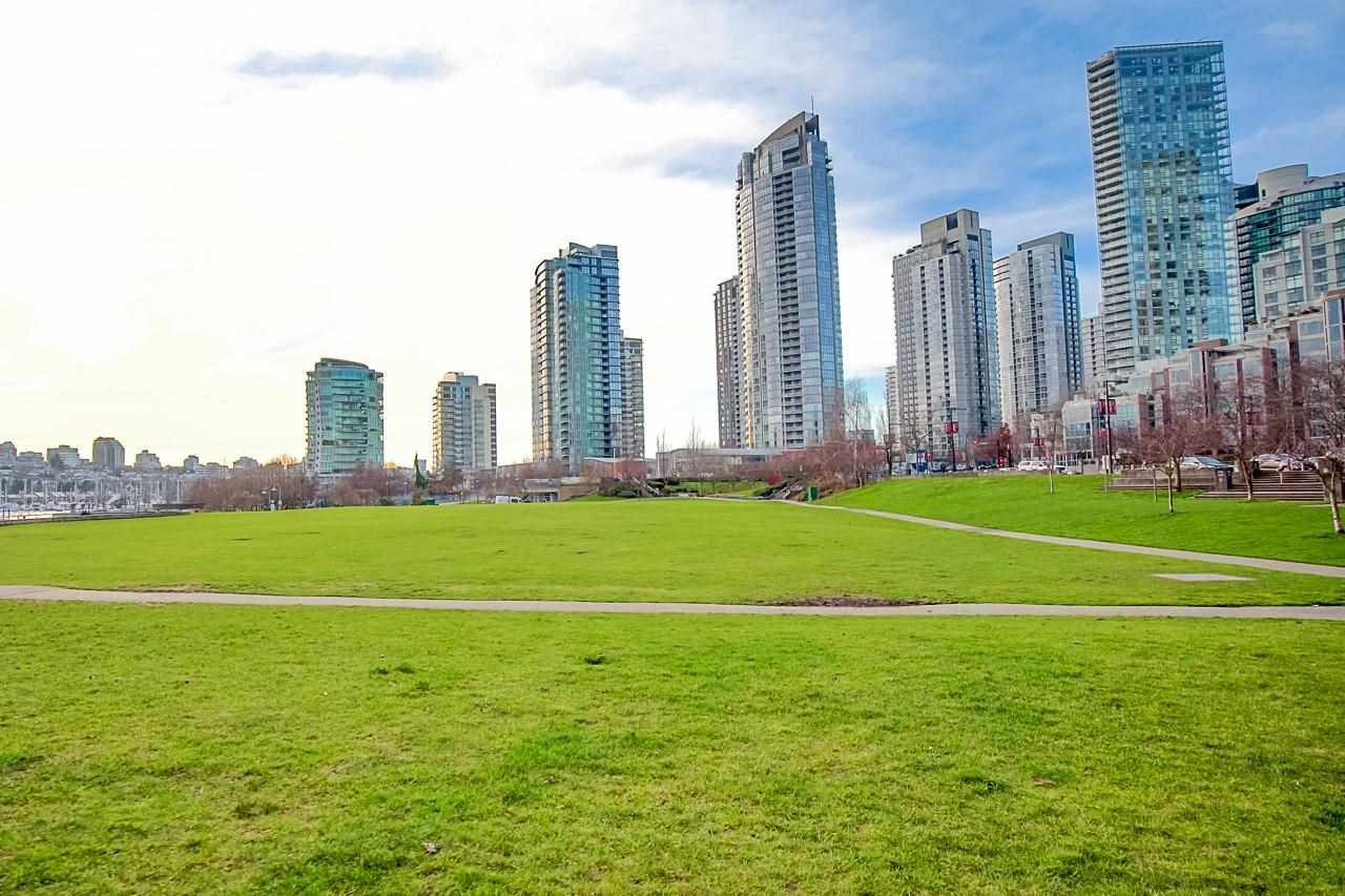 1033-marinaside-crescent-yaletown-vancouver-west-39 at 1107 - 1033 Marinaside Crescent, Yaletown, Vancouver West