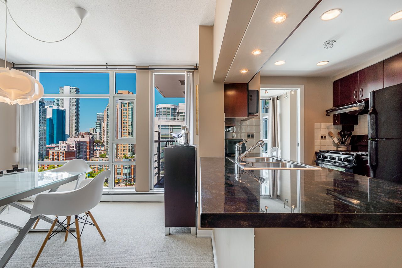 11-unit-1606-1199-marinaside-crescent-vancouver-15 at 1606 - 1199 Marinaside Crescent, Yaletown, Vancouver West