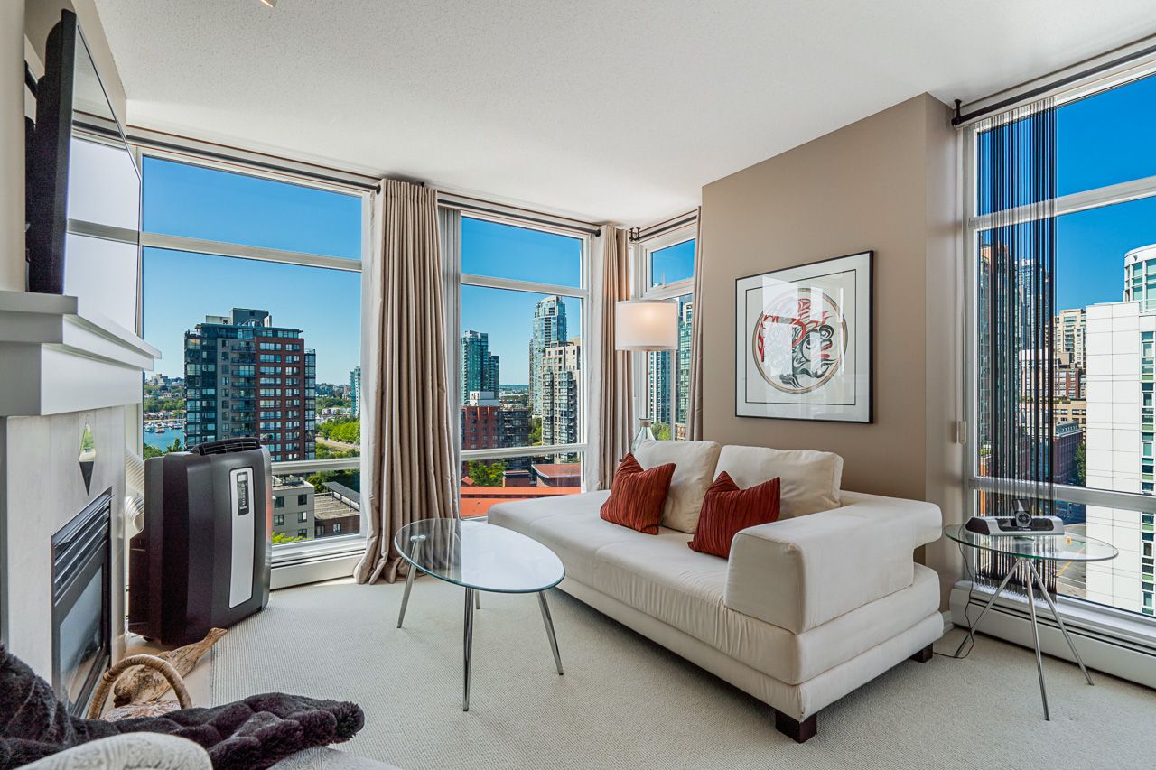 11-unit-1606-1199-marinaside-crescent-vancouver-6 at 1606 - 1199 Marinaside Crescent, Yaletown, Vancouver West