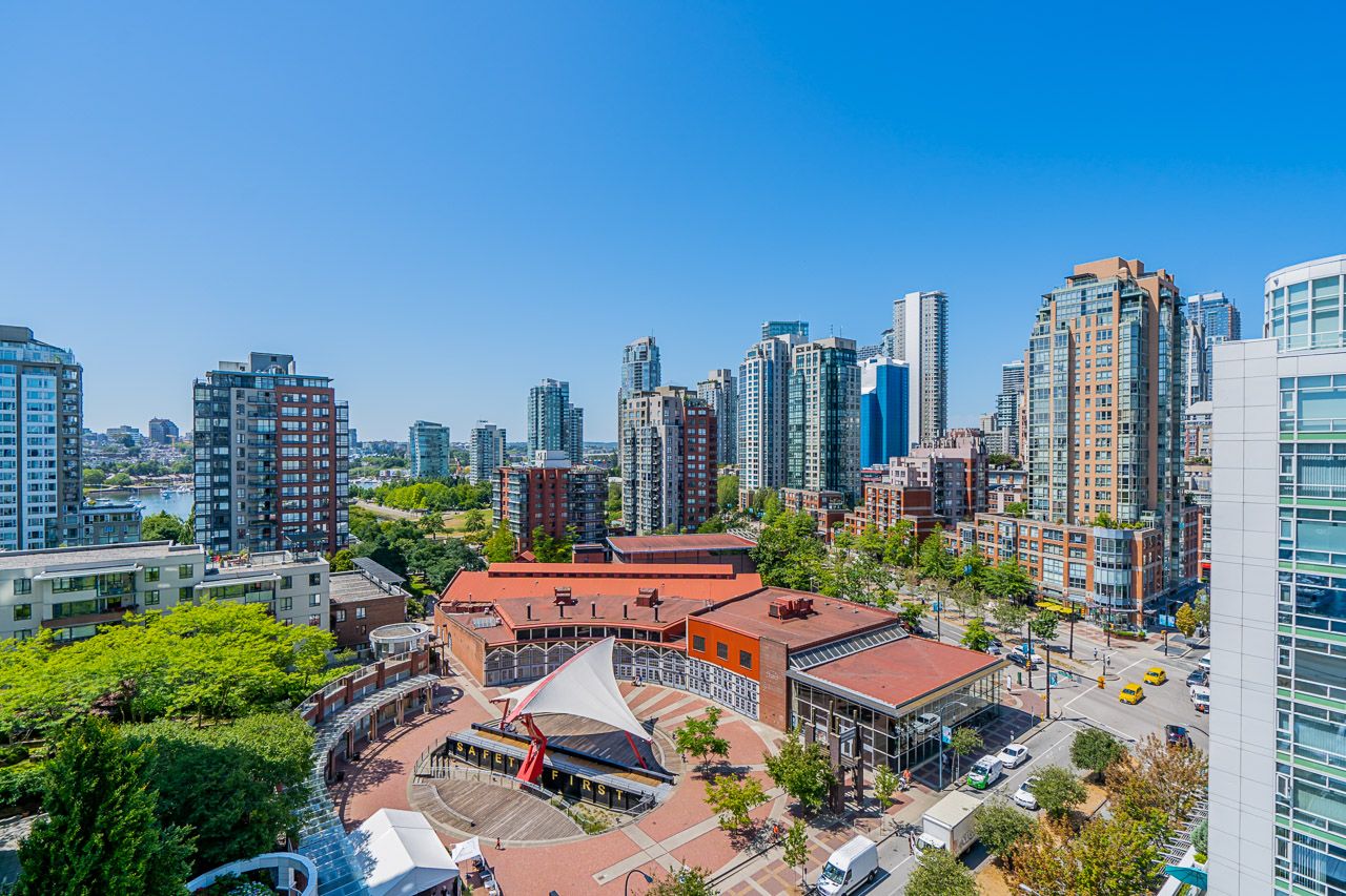 14-unit-1606-1199-marinaside-crescent-vancouver-31 at 1606 - 1199 Marinaside Crescent, Yaletown, Vancouver West