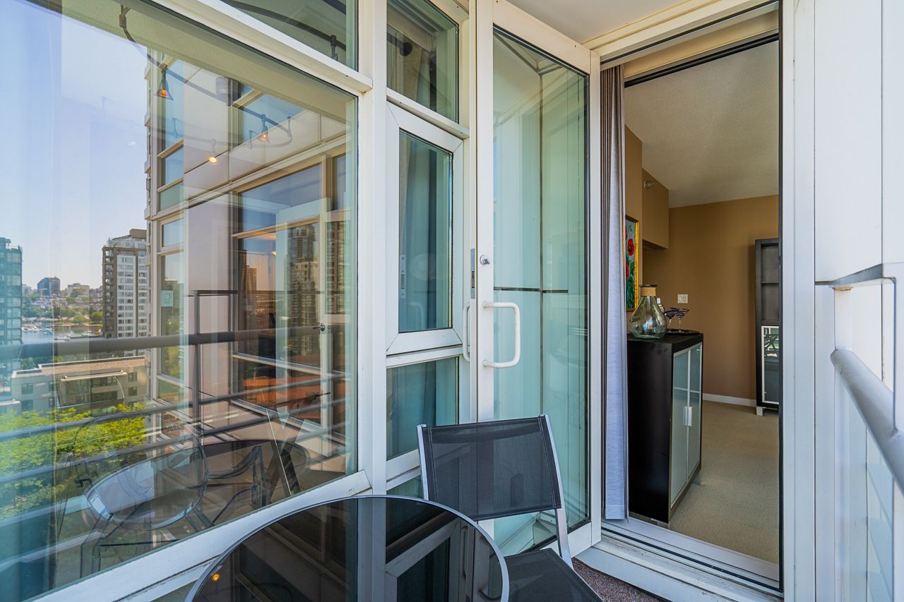 17-unit-1606-1199-marinaside-crescent-vancouver-29 at 1606 - 1199 Marinaside Crescent, Yaletown, Vancouver West