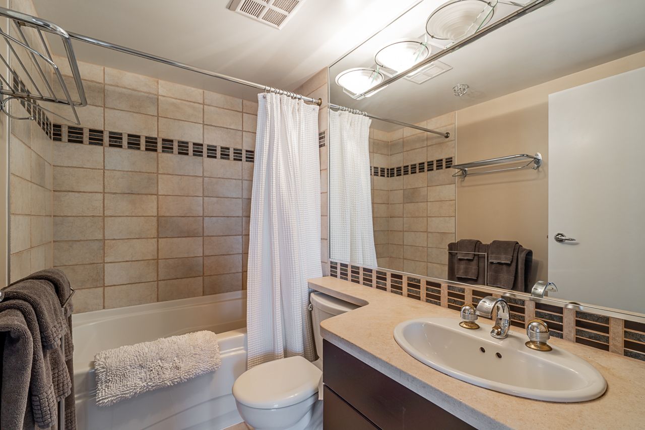 22-unit-1606-1199-marinaside-crescent-vancouver-22 at 1606 - 1199 Marinaside Crescent, Yaletown, Vancouver West