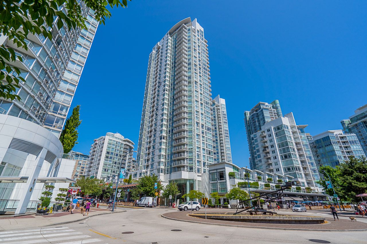 30-unit-1606-1199-marinaside-crescent-vancouver-1 at 1606 - 1199 Marinaside Crescent, Yaletown, Vancouver West