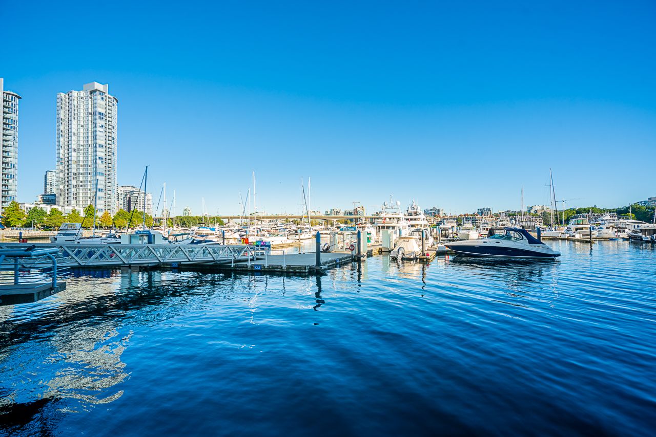31-unit-1702-189-davie-street-vancouver-52 at 1606 - 1199 Marinaside Crescent, Yaletown, Vancouver West