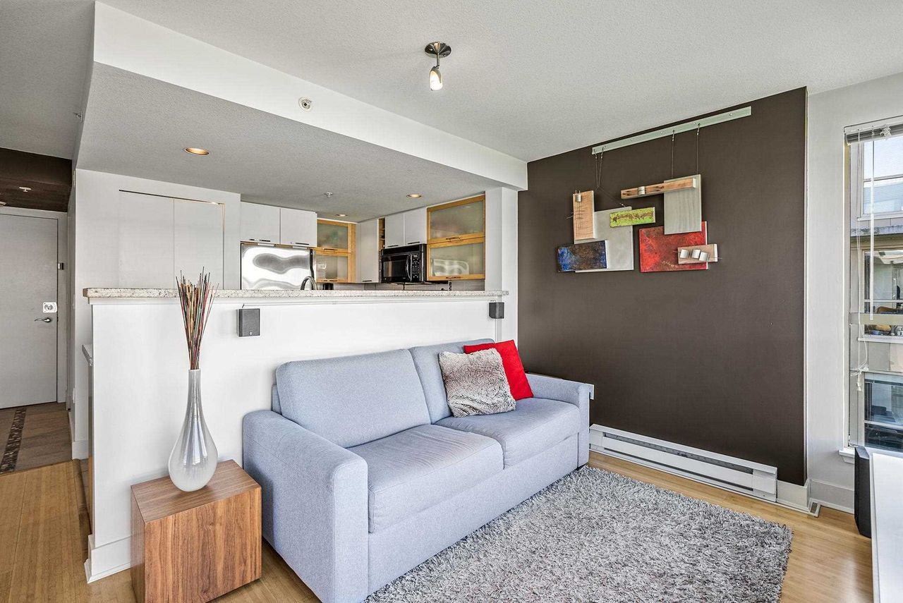 2137-w-10th-avenue-kitsilano-vancouver-west-03 at 607 - 2137 W 10th Avenue, Kitsilano, Vancouver West