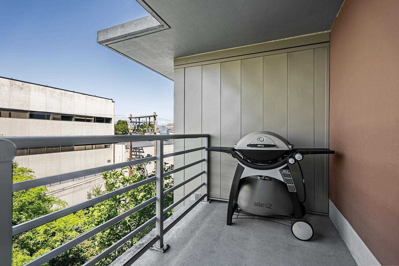 2137-w-10th-avenue-kitsilano-vancouver-west-12 at 607 - 2137 W 10th Avenue, Kitsilano, Vancouver West