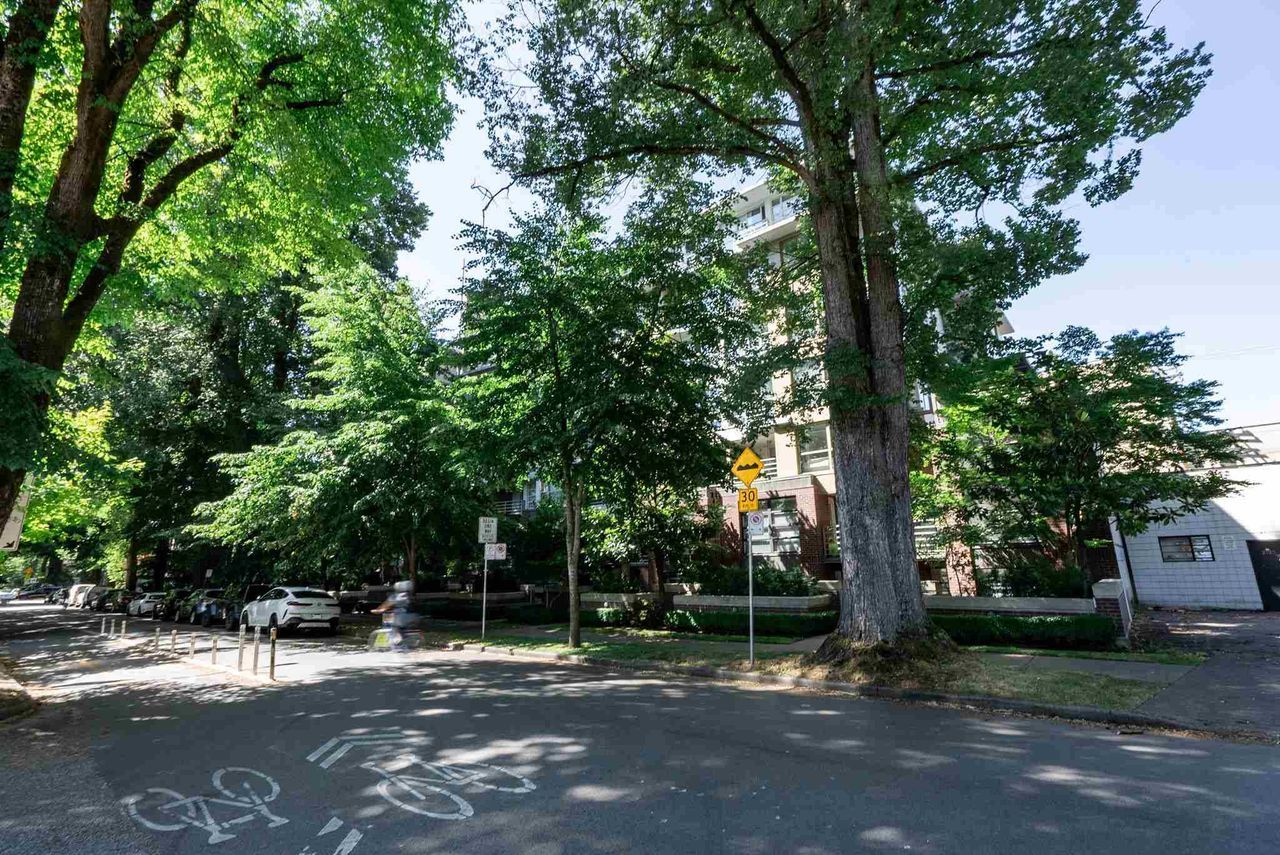 2137-w-10th-avenue-kitsilano-vancouver-west-28 at 607 - 2137 W 10th Avenue, Kitsilano, Vancouver West