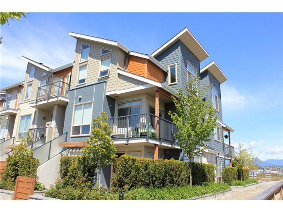 Parc at 39 - River Road, Rich