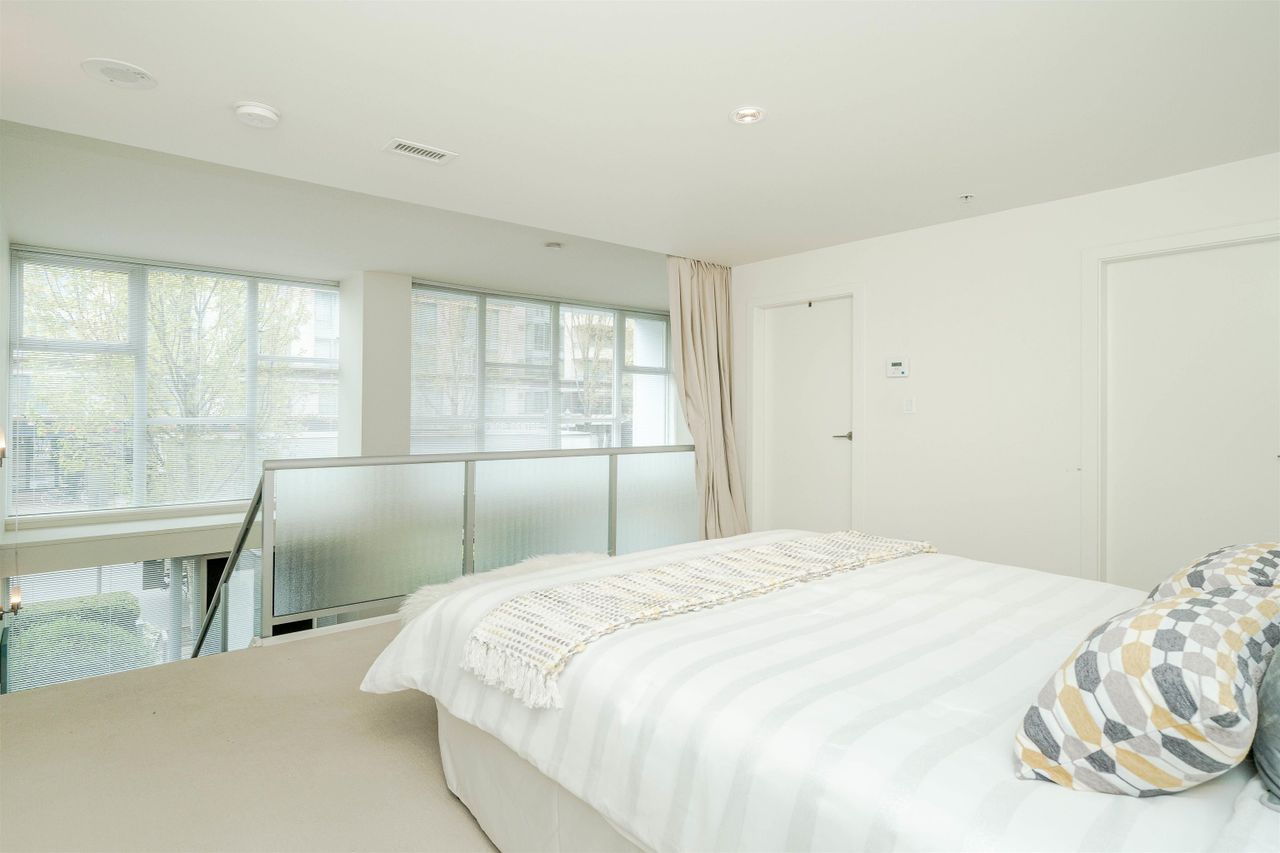 5908-alderbridge-way-brighouse-richmond-23 at 4 - 5908 Alderbridge Way, Brighouse, Richmond