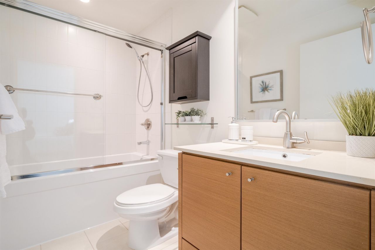 5908-alderbridge-way-brighouse-richmond-27 at 4 - 5908 Alderbridge Way, Brighouse, Richmond