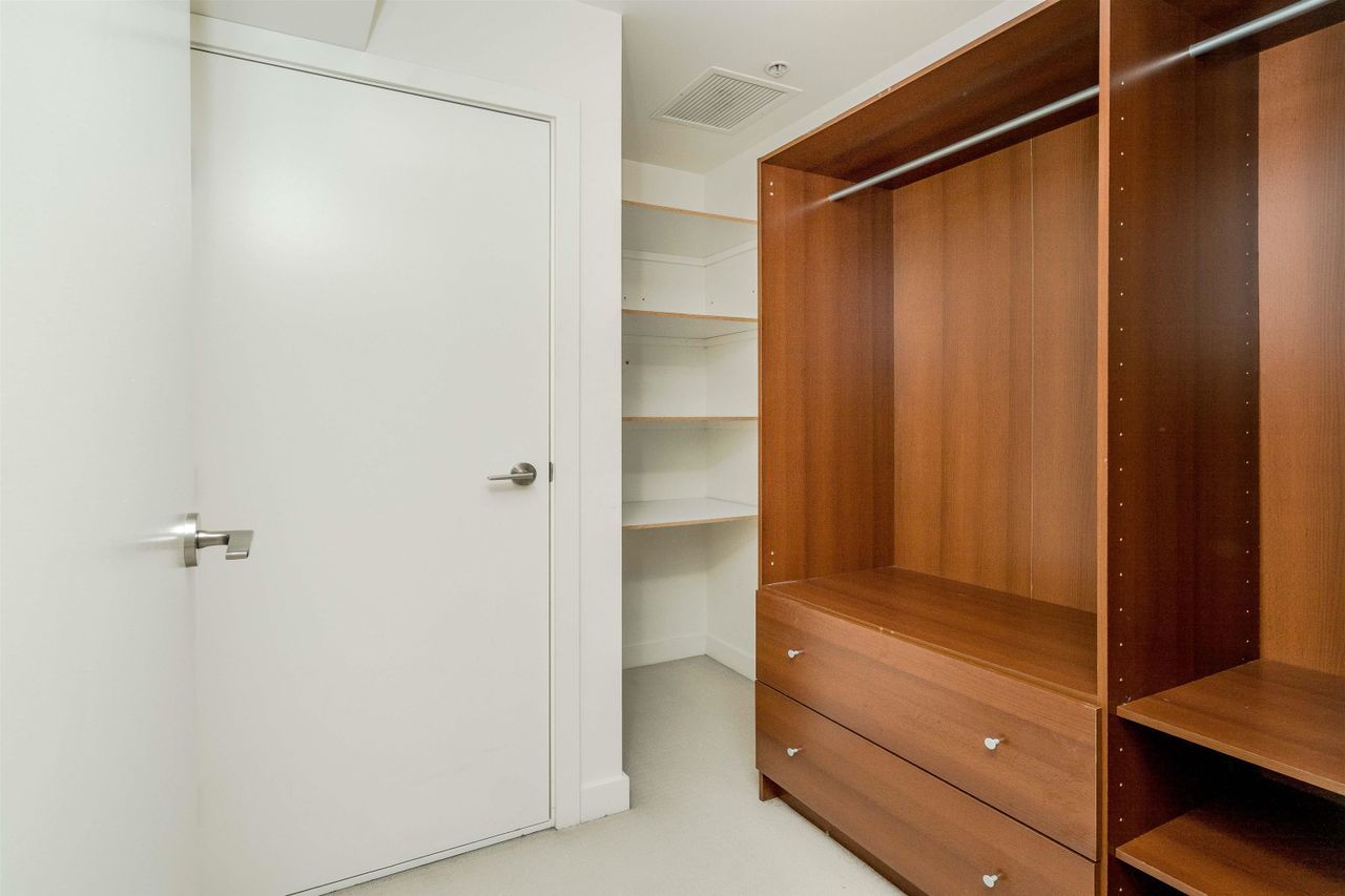 5908-alderbridge-way-brighouse-richmond-28 at 4 - 5908 Alderbridge Way, Brighouse, Richmond