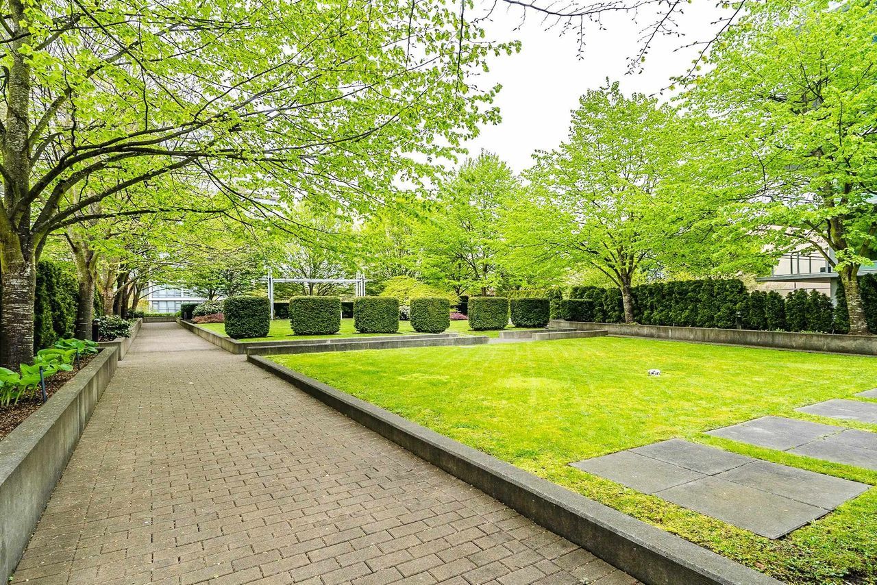 5908-alderbridge-way-brighouse-richmond-35 at 4 - 5908 Alderbridge Way, Brighouse, Richmond