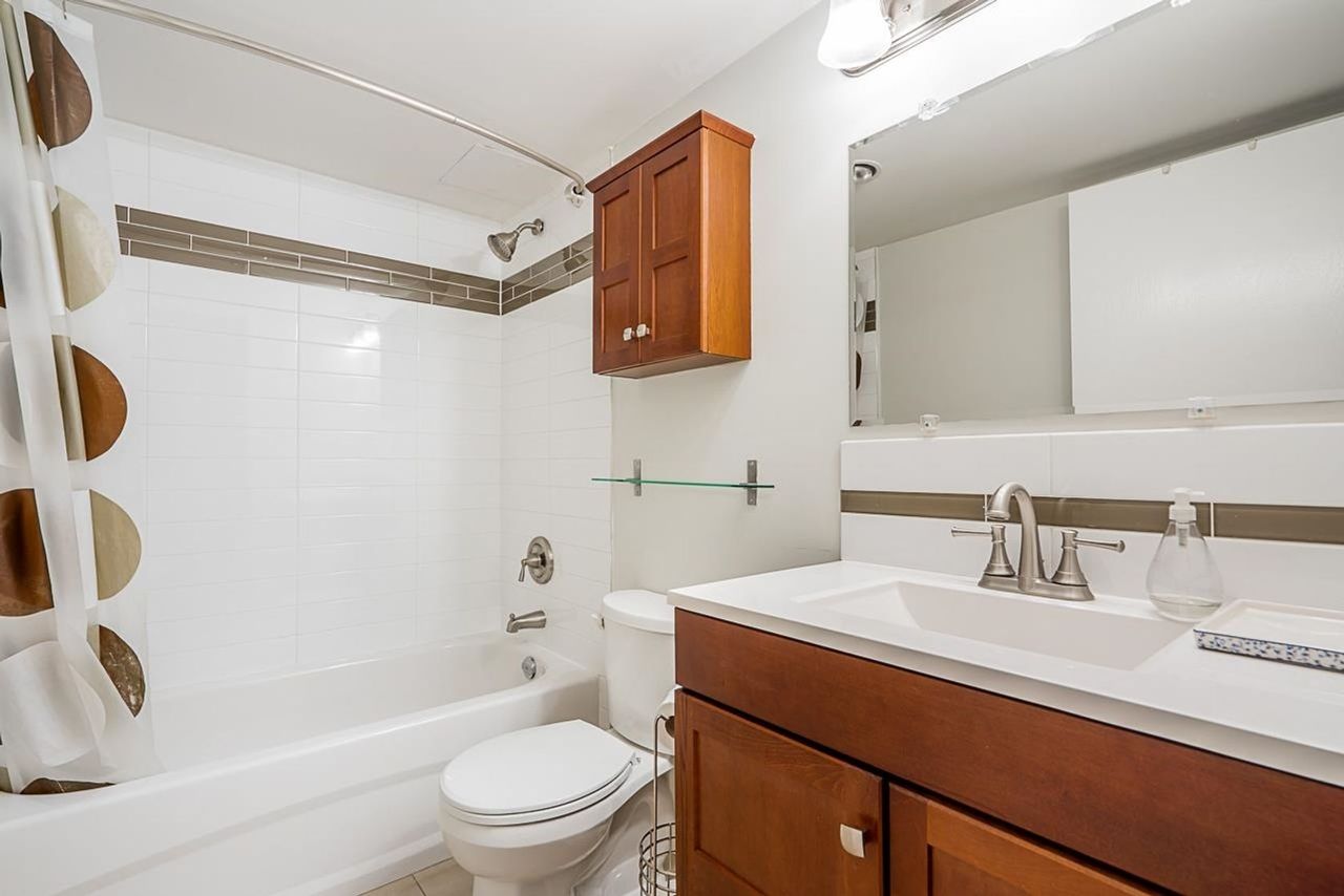 7426-138-street-east-newton-surrey-08 at 214 - 7426 138 Street, East Newton, Surrey