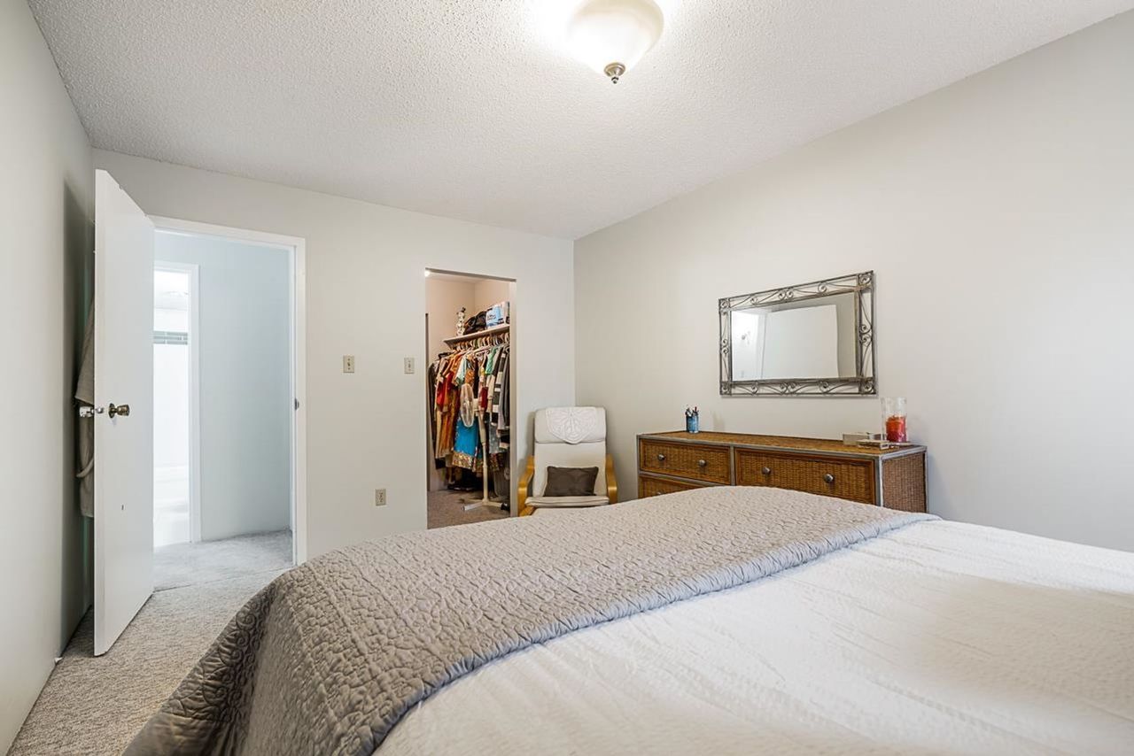 7426-138-street-east-newton-surrey-10 at 214 - 7426 138 Street, East Newton, Surrey