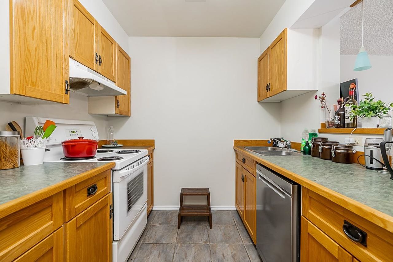 817-alexander-bay-north-shore-pt-moody-port-moody-02 at 817 Alexander Bay, North Shore Pt Moody, Port Moody