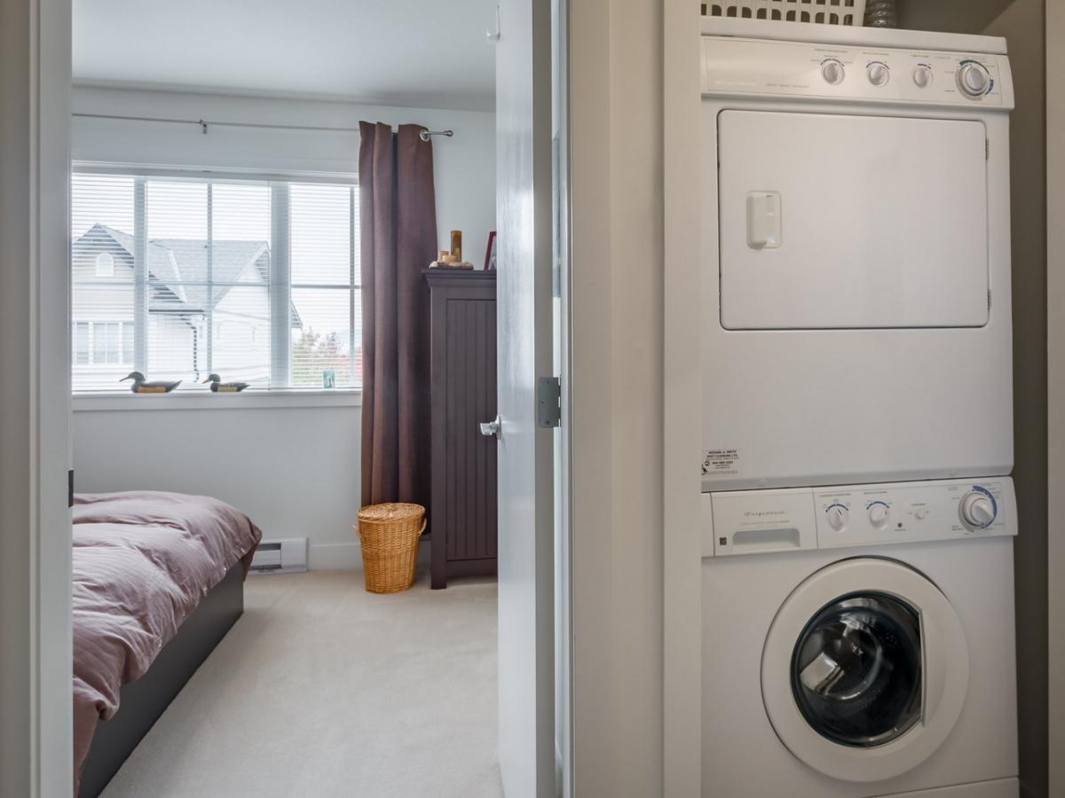 10 at 17 - 2450  Street, Grandview Surrey, South Surrey White Rock