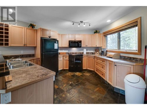 360-strayhorse-road-unit-8-penticton-apex-apex-mountain-09 at 360 Strayhorse 8 Road, Penticton Apex, Apex Mountain 360-strayhorse-road-unit-8-penticton-apex-apex-mountain-09 at 360 Strayhorse 8 Road, Penticton Apex, Apex Mountain