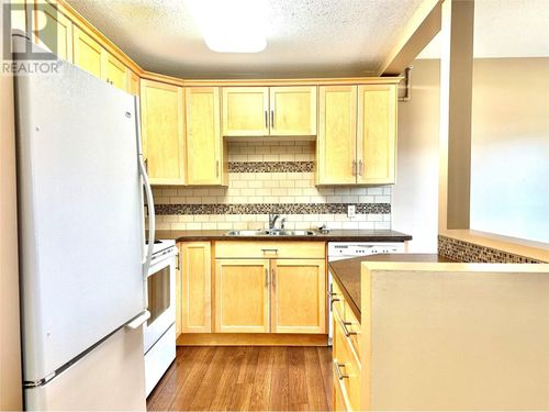284-yorkton-avenue-unit-106-main-south-penticton-02 at 284 YORKTON Avenue 106, Main South, Penticton