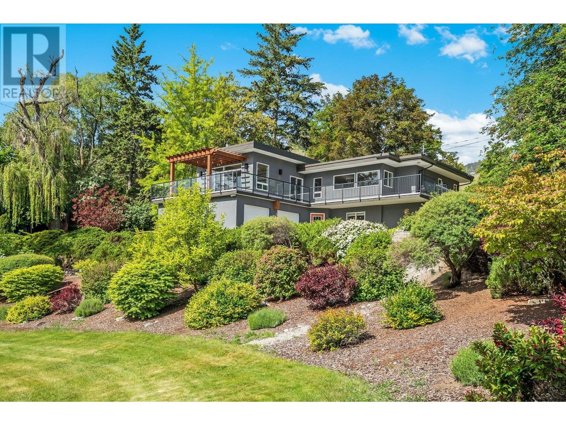 220 West Bench Drive, Husula, Penticton by Norm Davies Okanagan Real Estate 220 West Bench Drive, Husula, Penticton