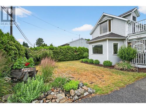 735-robinson-avenue-naramata-village-naramata-02 at 735 Robinson Avenue, Naramata Village, Naramata 735-robinson-avenue-naramata-village-naramata-02 at 735 Robinson Avenue, Naramata Village, Naramata