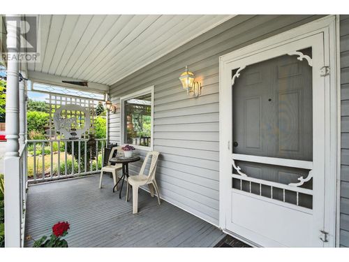 735-robinson-avenue-naramata-village-naramata-06 at 735 Robinson Avenue, Naramata Village, Naramata 735-robinson-avenue-naramata-village-naramata-06 at 735 Robinson Avenue, Naramata Village, Naramata