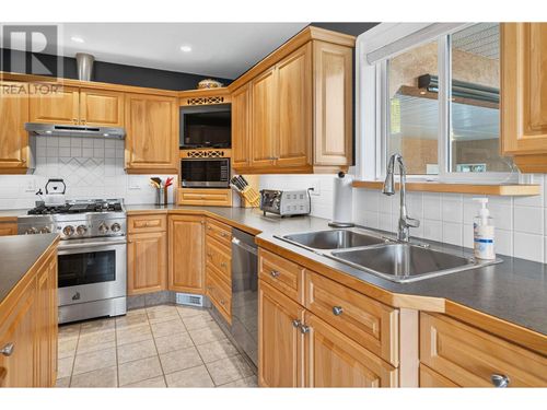 3021-evergreen-drive-wiltsevalleyview-penticton-25 at 3021 Evergreen Drive, Wiltse, Penticton 3021-evergreen-drive-wiltsevalleyview-penticton-25 at 3021 Evergreen Drive, Wiltse, Penticton